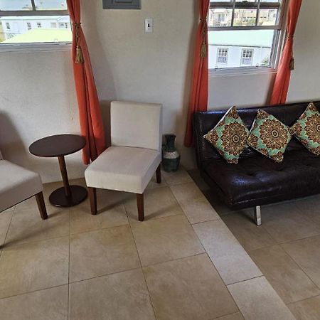 Seclusion Studio Apartment. Saint Philip Extérieur photo